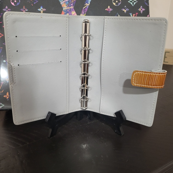 Louis Vuitton Cyber Epi Agenda PM Authentic - Picture 5 of 5